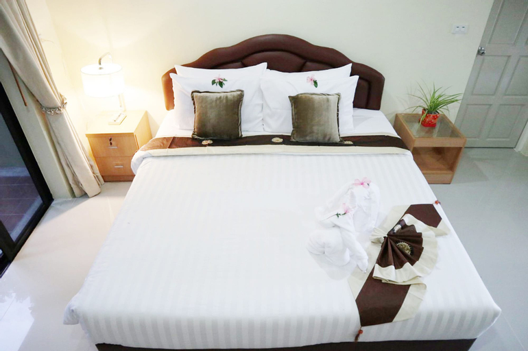 Bedroom 8