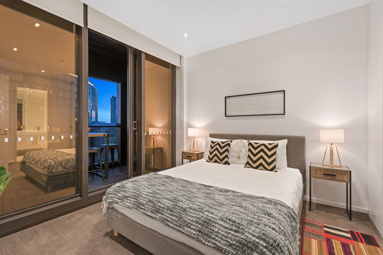 Bedroom 4, Sanctuary Apartments - Prima Pearl, Melbourne