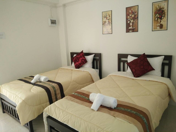 Bedroom 2, Rueangrat Hotel, Muang Ranong