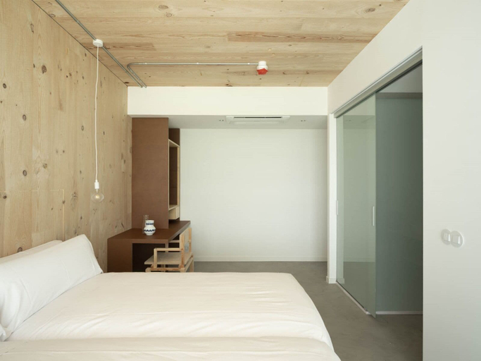 Others 4, Hotel Amiuka, A Coruña