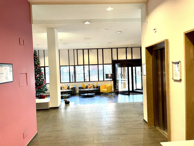 Public Area 18