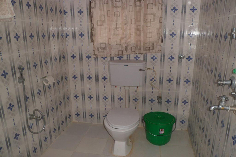 Bathroom 4, Forest Hideaway Resort PVT LTD, Bheri