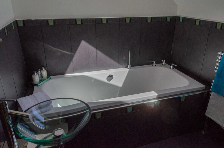 Bathroom 3, Castleview - Newton Steading, Angus