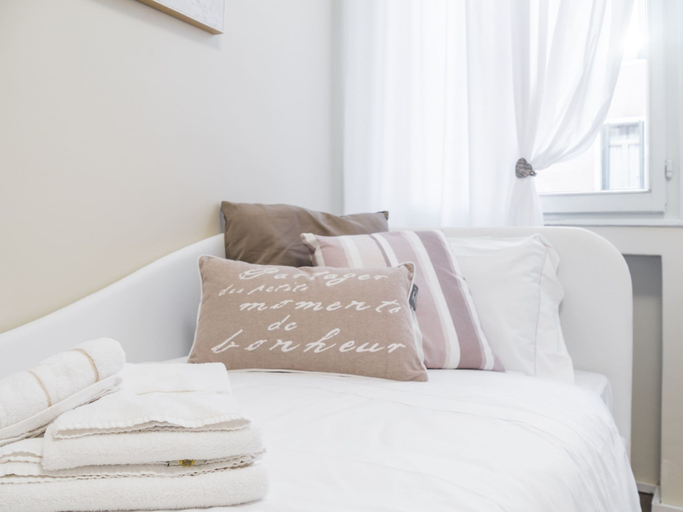 Bedroom 3, San Marco Square with Canal View by Wonderful Italy, Venezia