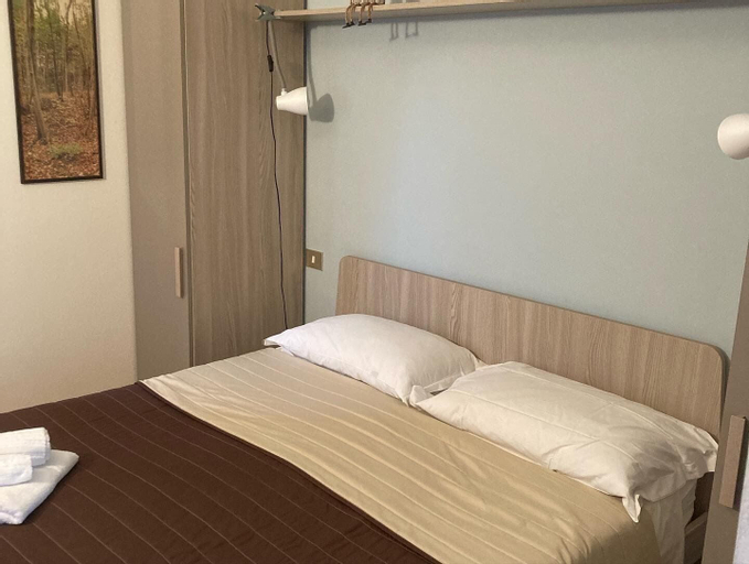 Bedroom 3, Albergo Ristorante Lis Aganis, Pordenone