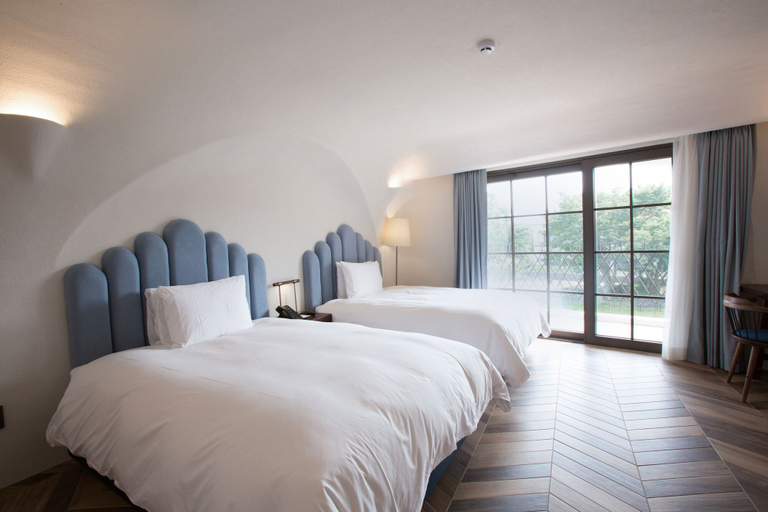 Bedroom 3, Ecoland Hotel, Jeju