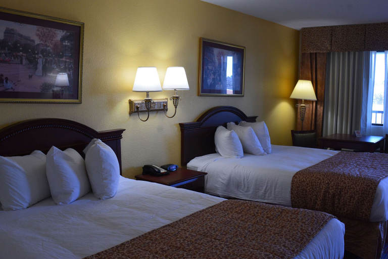 Bedroom 3, Travelodge by Wyndham Montgomery East, Montgomery