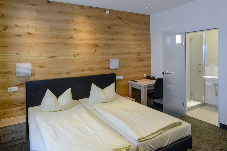 Bedroom 3, Hotel Fischertor, Augsburg