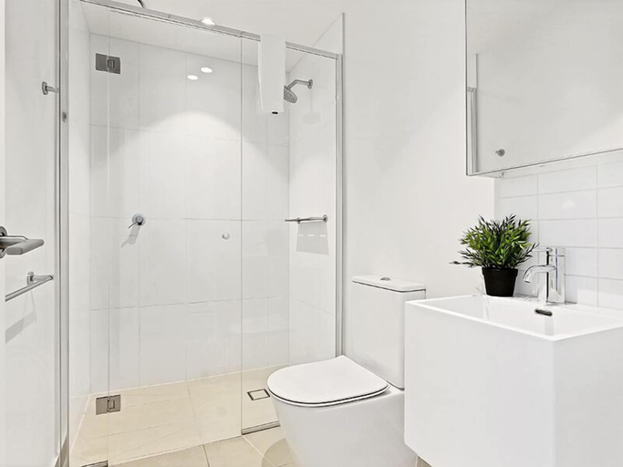 Bathroom 3, MJ Shortstay Apartments - Platinum Tower, Melbourne