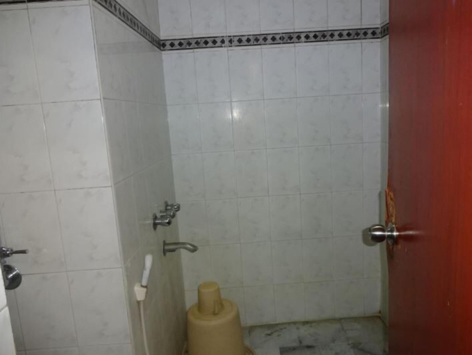 Bathroom 4, Hotel Naveen, Coimbatore