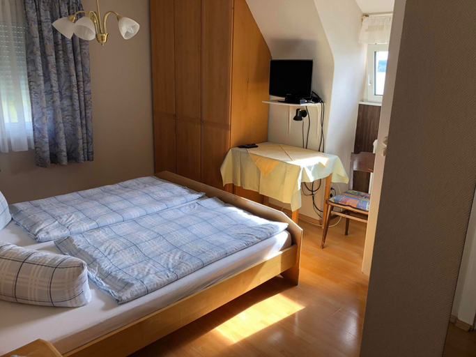 Bedroom 4, Hotel Kreta, Bodenseekreis