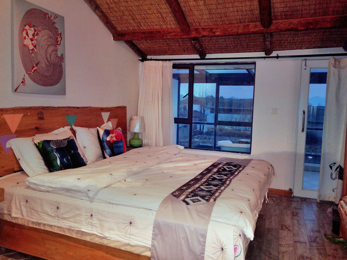 Bedroom 2, Baisha Flamingo Hotel, Lijiang