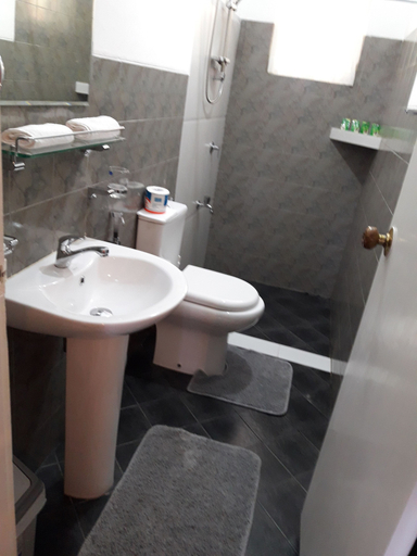 Bathroom 4, Marvel Hills Kandy, K.F.G. & G. Korale
