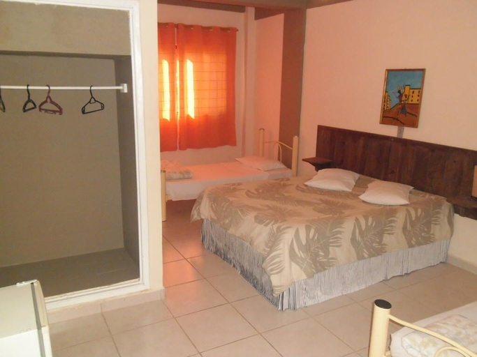 Bedroom 3, Hotel Santiago, Lindóia