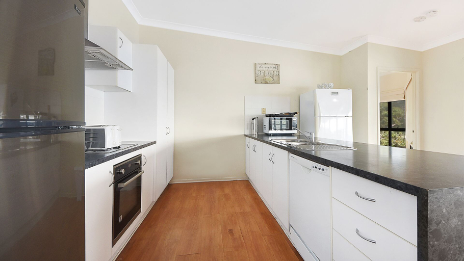 Others 5, Moreton Bay Vista, Ormiston