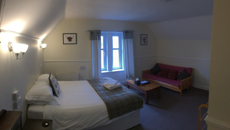 Bedroom 2, Loch Shiel Hotel, Highland