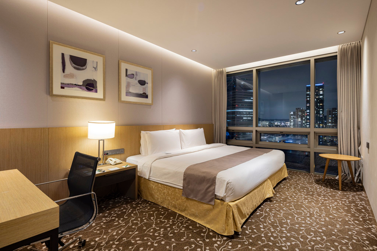 Bedroom 4, Holiday Inn INCHEON SONGDO by IHG, Yeonsu
