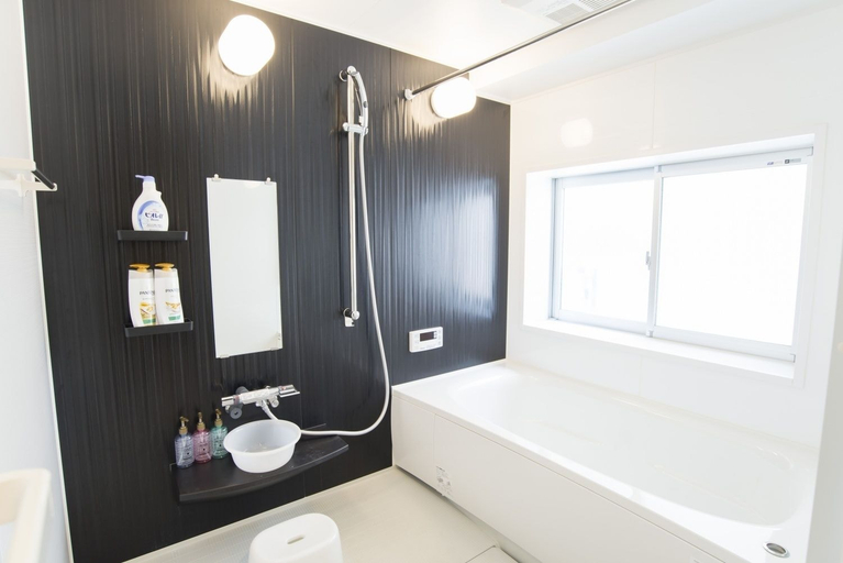 Bathroom 2, Seta Piena Yuhigaoka B, Osaka