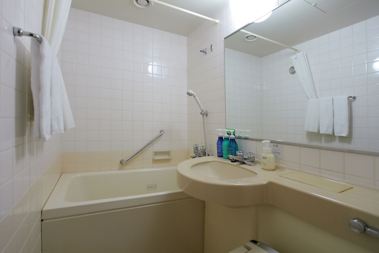 Bathroom 4, Hotel Resol Sasebo, Sasebo