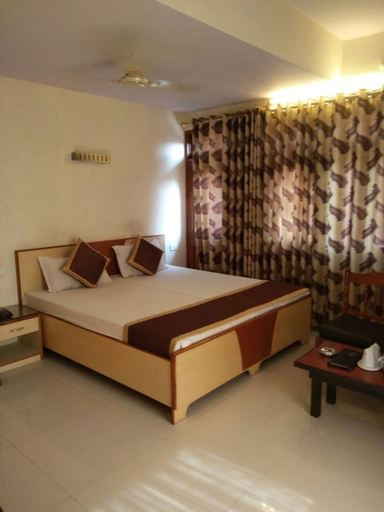 Bedroom 3, Hotel Sweet Dream, Jaipur