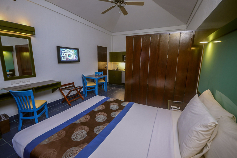 Bedroom 3, Microtel by Wyndham Puerto Princesa, Puerto Princesa City