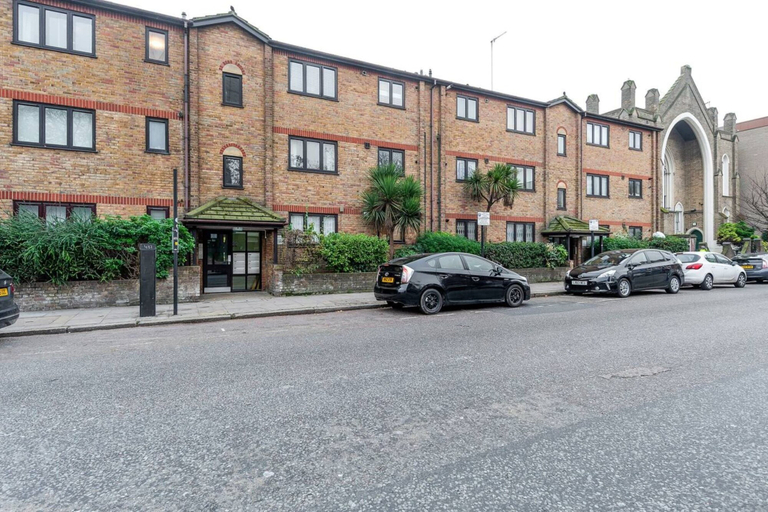 Exterior & Views 2, Modern 2 Bedroom Apartment in Hoxton, London