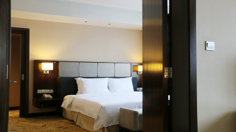 Bedroom 5, Holiday Inn MUDANJIANG by IHG, Mudanjiang
