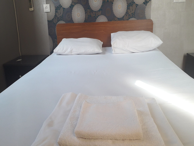 Bedroom 2, Europalace, Batumi