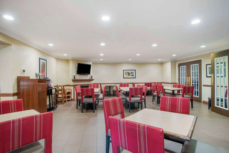 Food & Drinks 5, Comfort Inn & Suites Daphne Spanish Fort - Mobile East, Baldwin