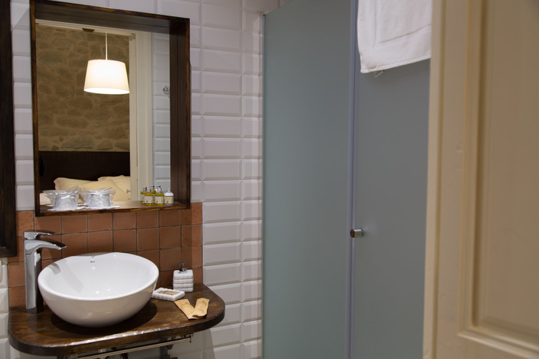 Bathroom 3, Albellerol Rural, Lleida