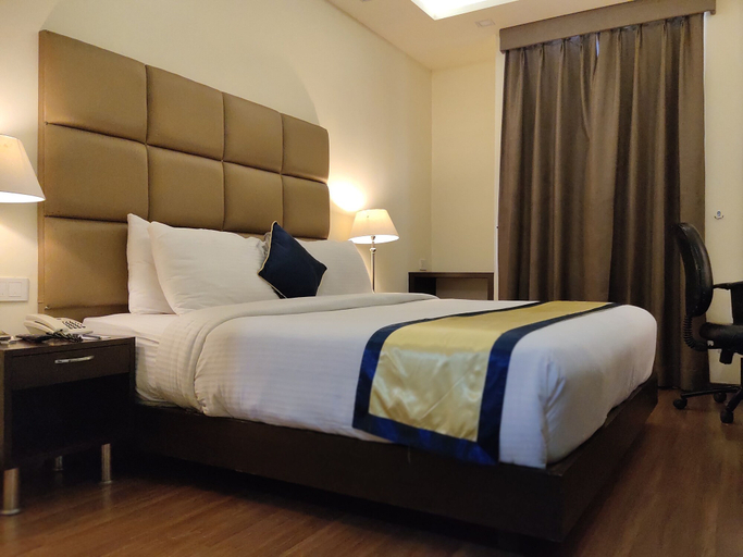 Bedroom 3, Days Hotel by Wyndham Jalandhar Jyoti Chowk, Jalandhar