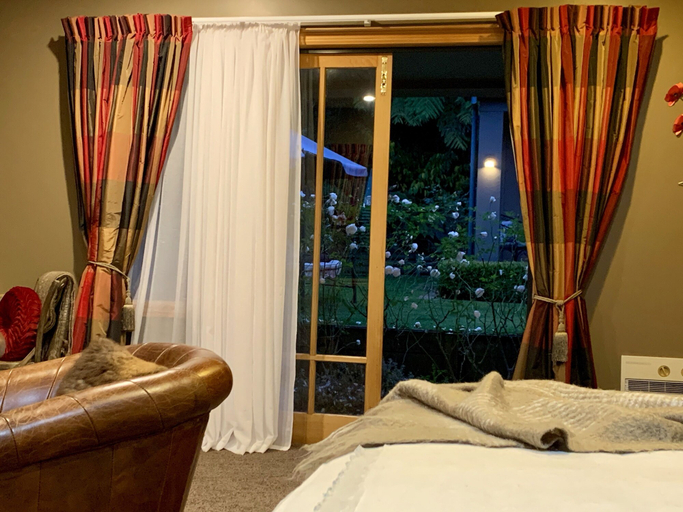 Bedroom 4, The Flying Trout Boutique Lodge, Taupo