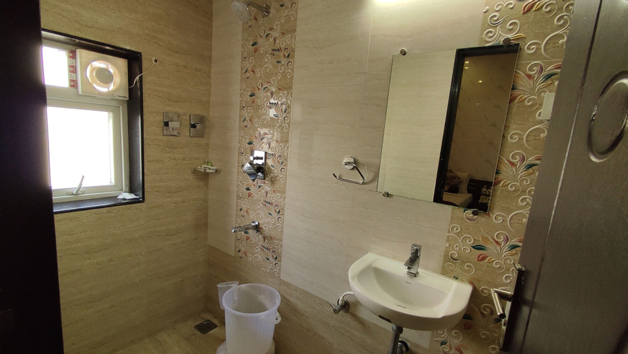 Bedroom 4, Sri Maharaja Residency, Tiruchirappalli