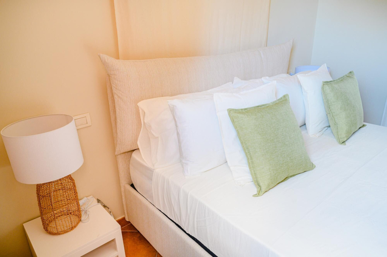 Bedroom 3, Lemon Garden Room Standard, Salerno