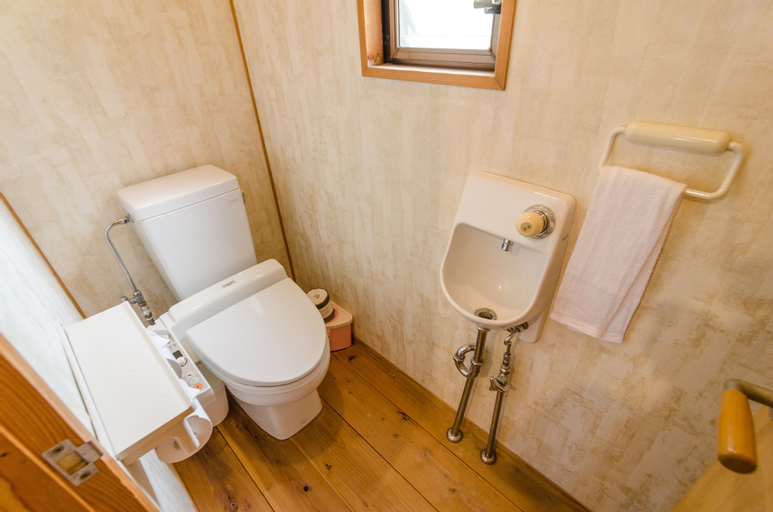 Bathroom 2
