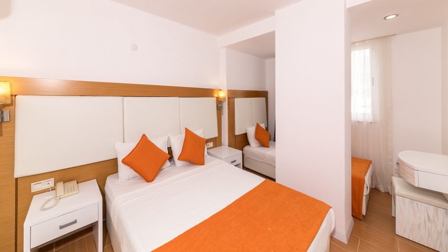 Bedroom 2, Mersoy Exclusive Hotel, Marmaris