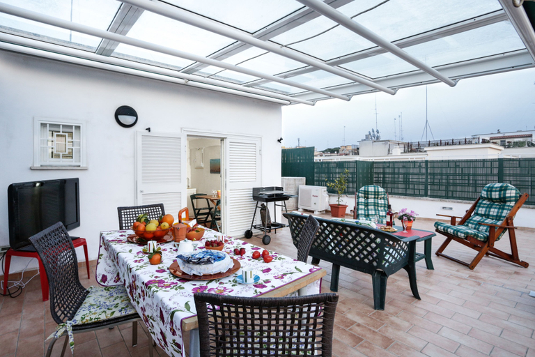 Terrace/patio 4, Enjoy the Sunset on Your Vatican Terrace, Roma