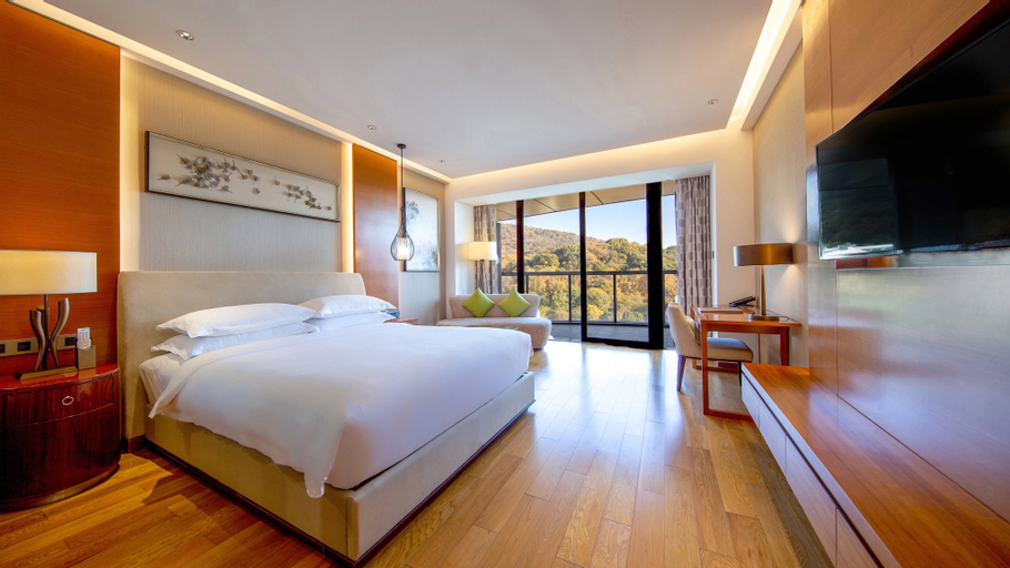 Bedroom 4, Holiday Inn NANJING XUANWU LAKE, Nanjing