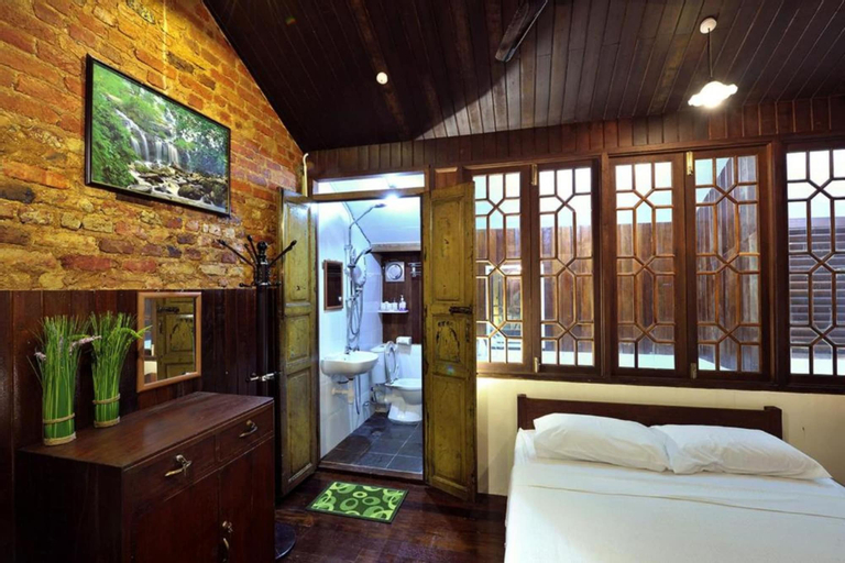 Bedroom 2, Silver Shine Guesthouse, Penang Island
