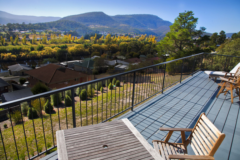 Others 5, New Norfolk Apartments, Derwent Valley