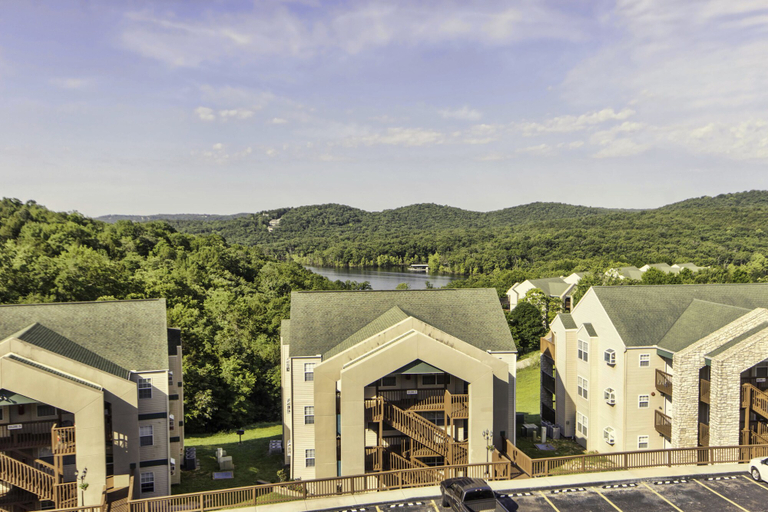 Exterior & Views, Branson Condo Resorts Silver Dollar City, Stone