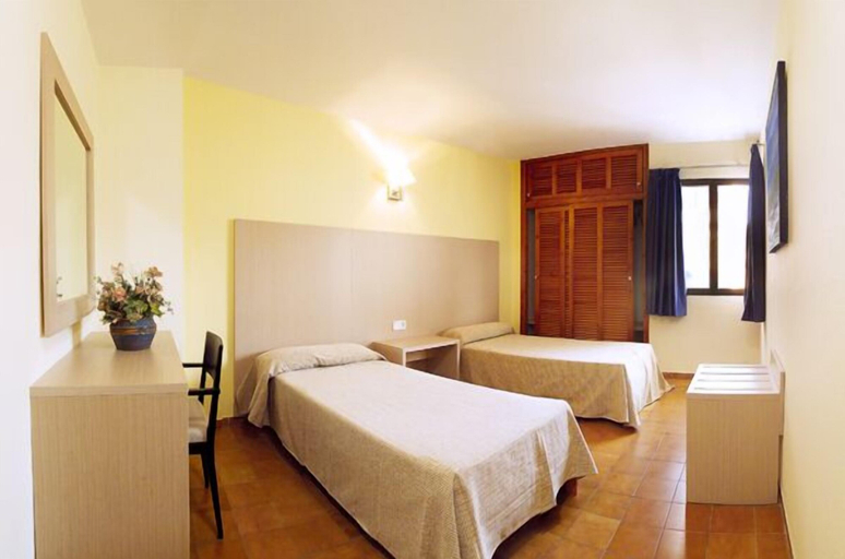 Bedroom 4, Apartamentos San Francisco, Baleares