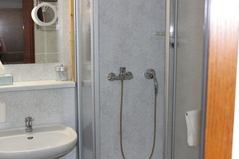 Bathroom 5, Gasthof und Pension Frankenthal, Gera