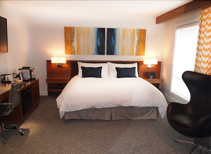 Bedroom 3, Qualicum Beach Inn, Nanaimo