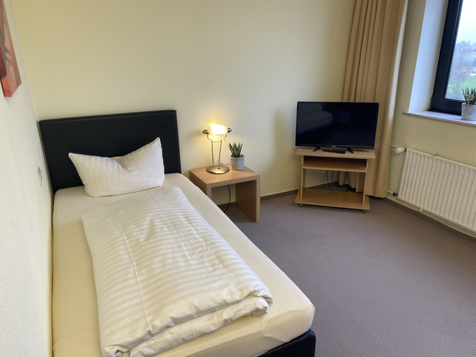 Bedroom 5, Hotel Brückentor, Schaumburg
