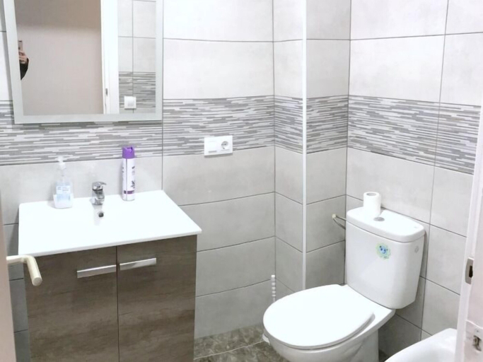 Bathroom 2, Apartamento Cap Norfeu 75, Girona