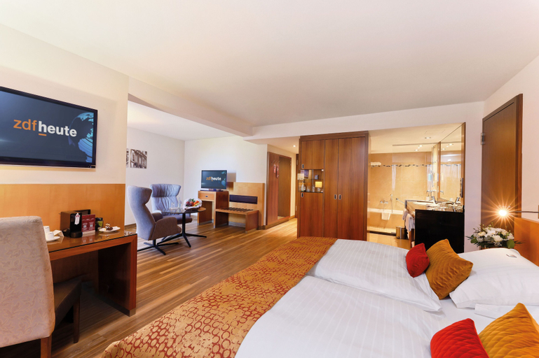 Bedroom 4, Favorite Parkhotel, Mainz