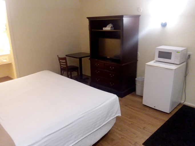 Bedroom 2, Walton Inn, Huron