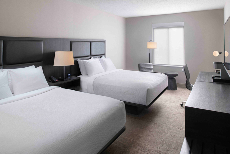 Bedroom 3, Holiday Inn Express South Burlington Downtown by IHG, Chittenden