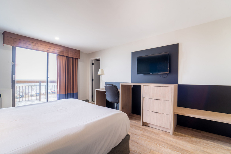 Bedroom 5, The Jordan Ramada by Wyndham, Niagara